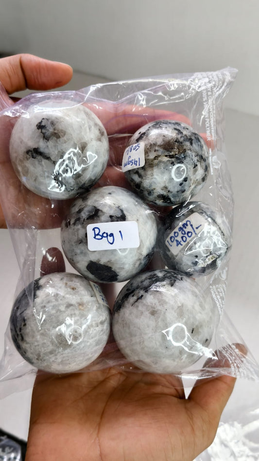 RAINBOW MOONSTONE SPHERE BAG 1 - 1 KG,6 Pcs