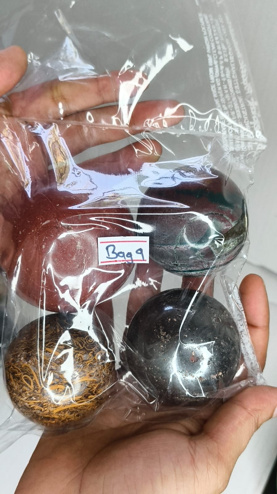 MIX STONE SPHERE BAG 9 - 1 KG, 4 PCS