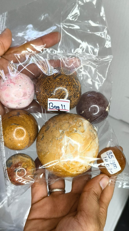 MIX STONE SPHERE BAG 11 - 1 KG, 7 PCS