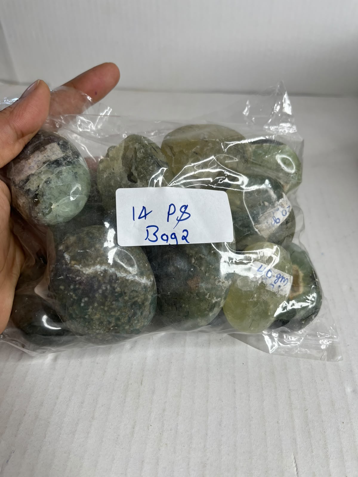 PREHNITE PALMSTONES BAG 2 - 1 KG, 4 PCS