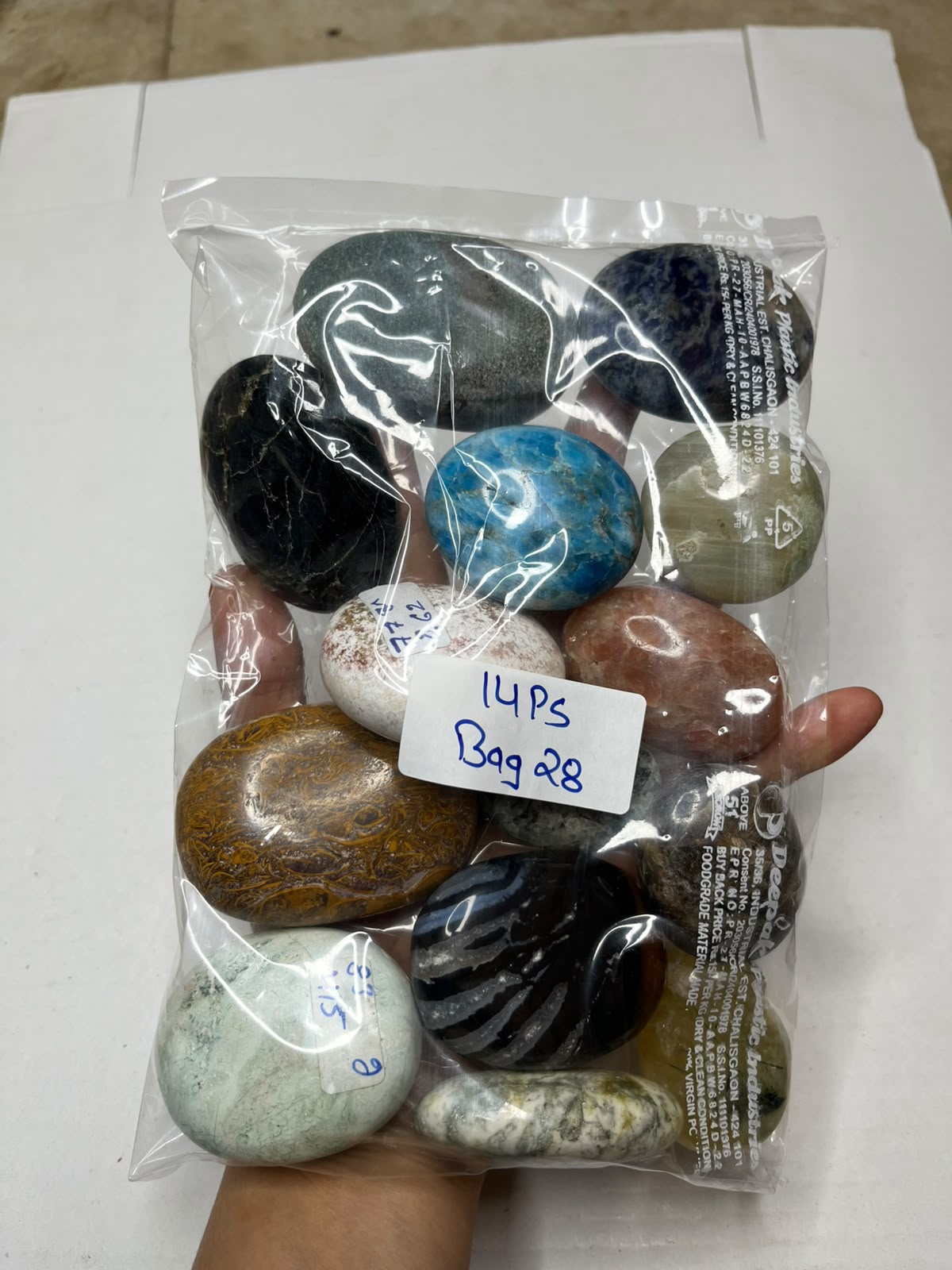 MIX STONE PALMSTONES BAG 28 - 1 KG, 14 PCS