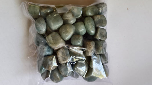 WHITE LABRADORITE TUMBLE STONES - 1 KG