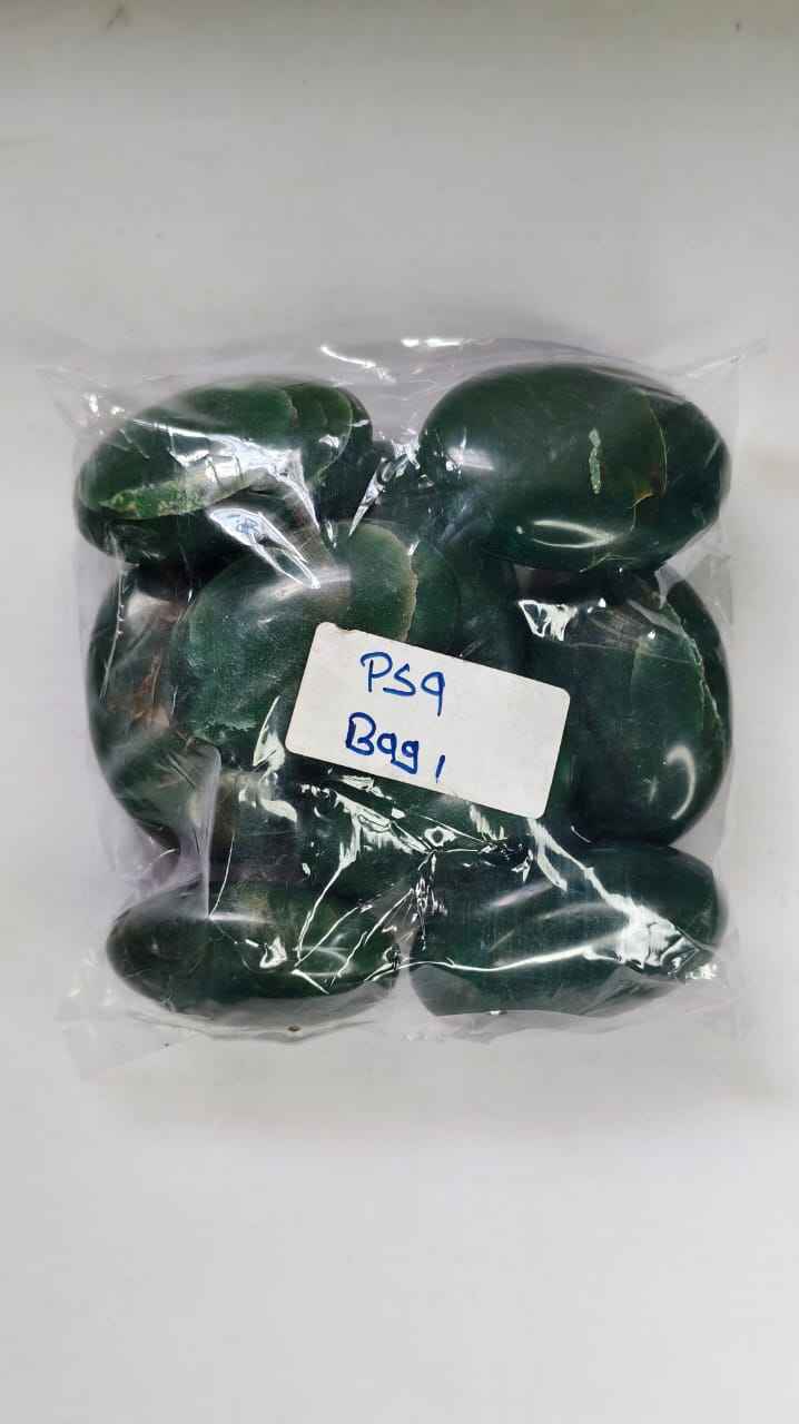 GREEN JADE PALMSTONES BAG 1 - 1 KG, 9 PCS