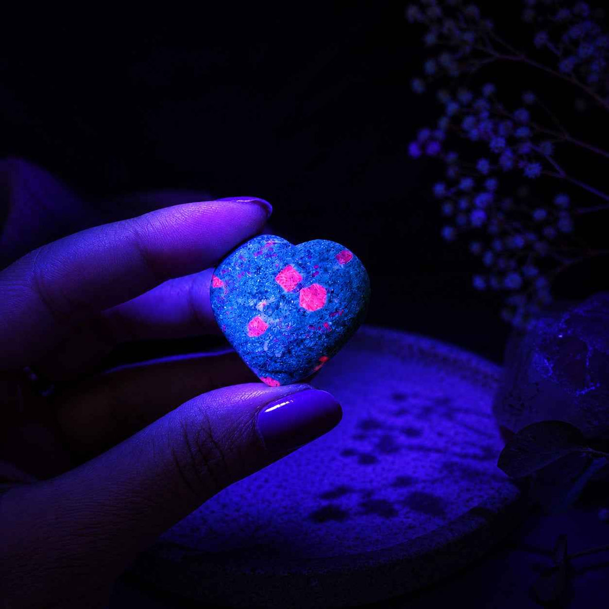 Aeora Rocks Natural Ruby Fuchsite Heart Crystal – Healing Stone for Love, Compassion & Positive Energy