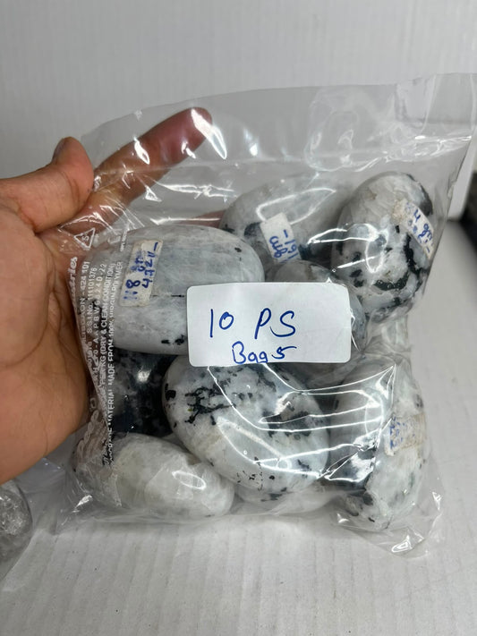 RAINBOW MOONSTONE PALM STONE BAG 5 - 1 KG, 10 PCS