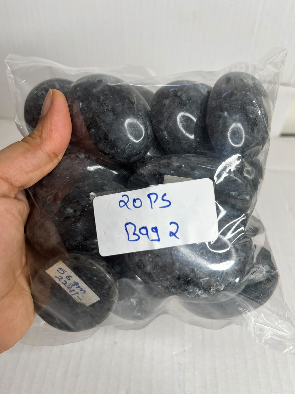 LARVIKITE PALM STONE BAG 2 - 1 KG, 20 PCS