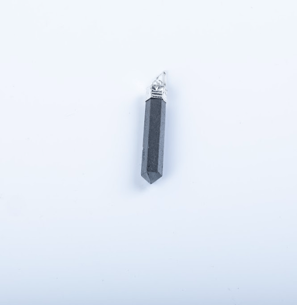 Hematite Single Point Pendant - AEORA ROCKS INDIA - Healing Crystals superstore