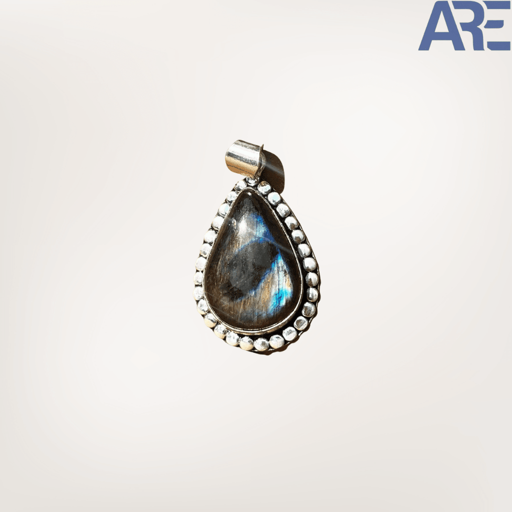 Labradorite Pendant - AEORA ROCKS INDIA - Healing Crystals superstore